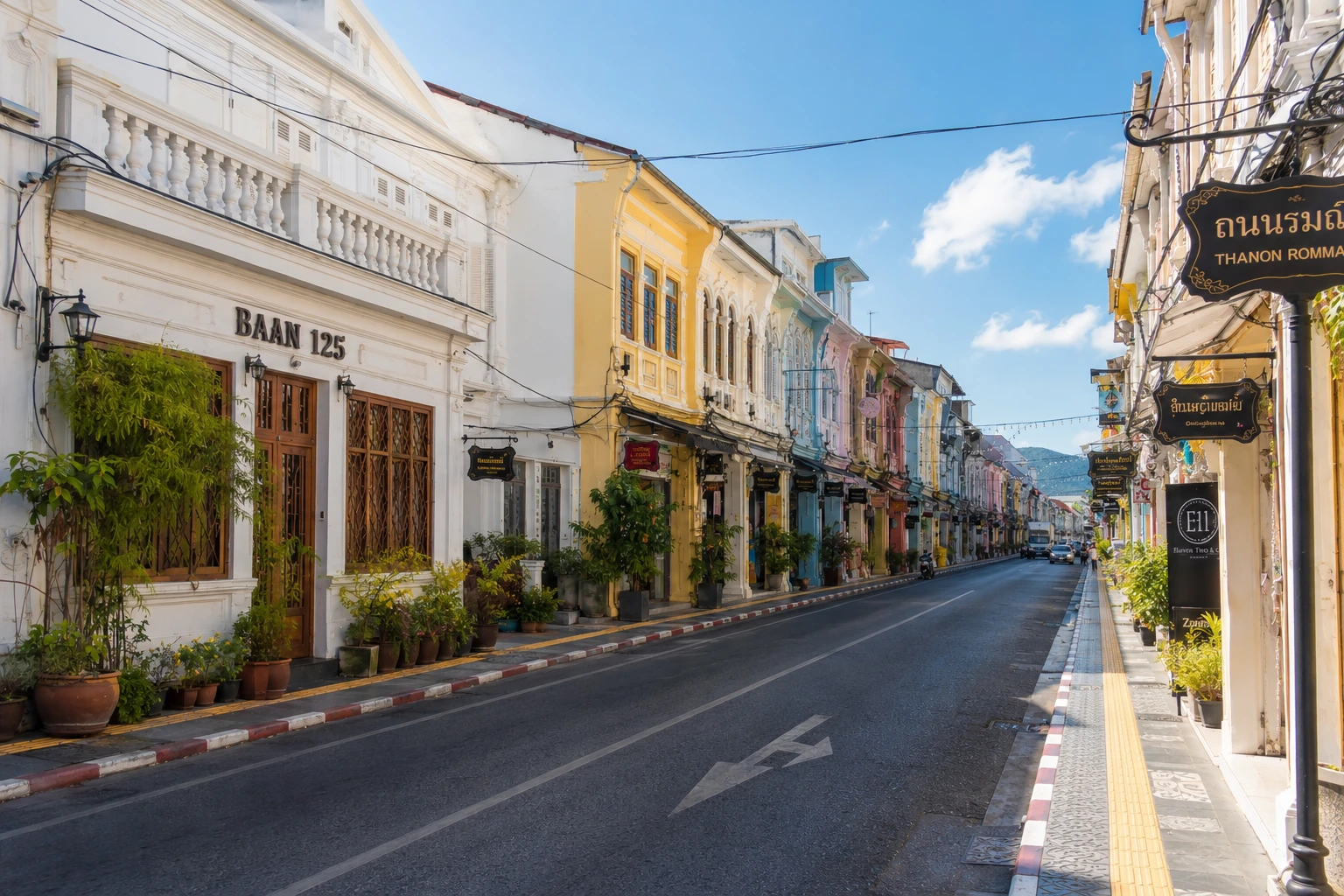 Утренние улицы Phuket Old Town