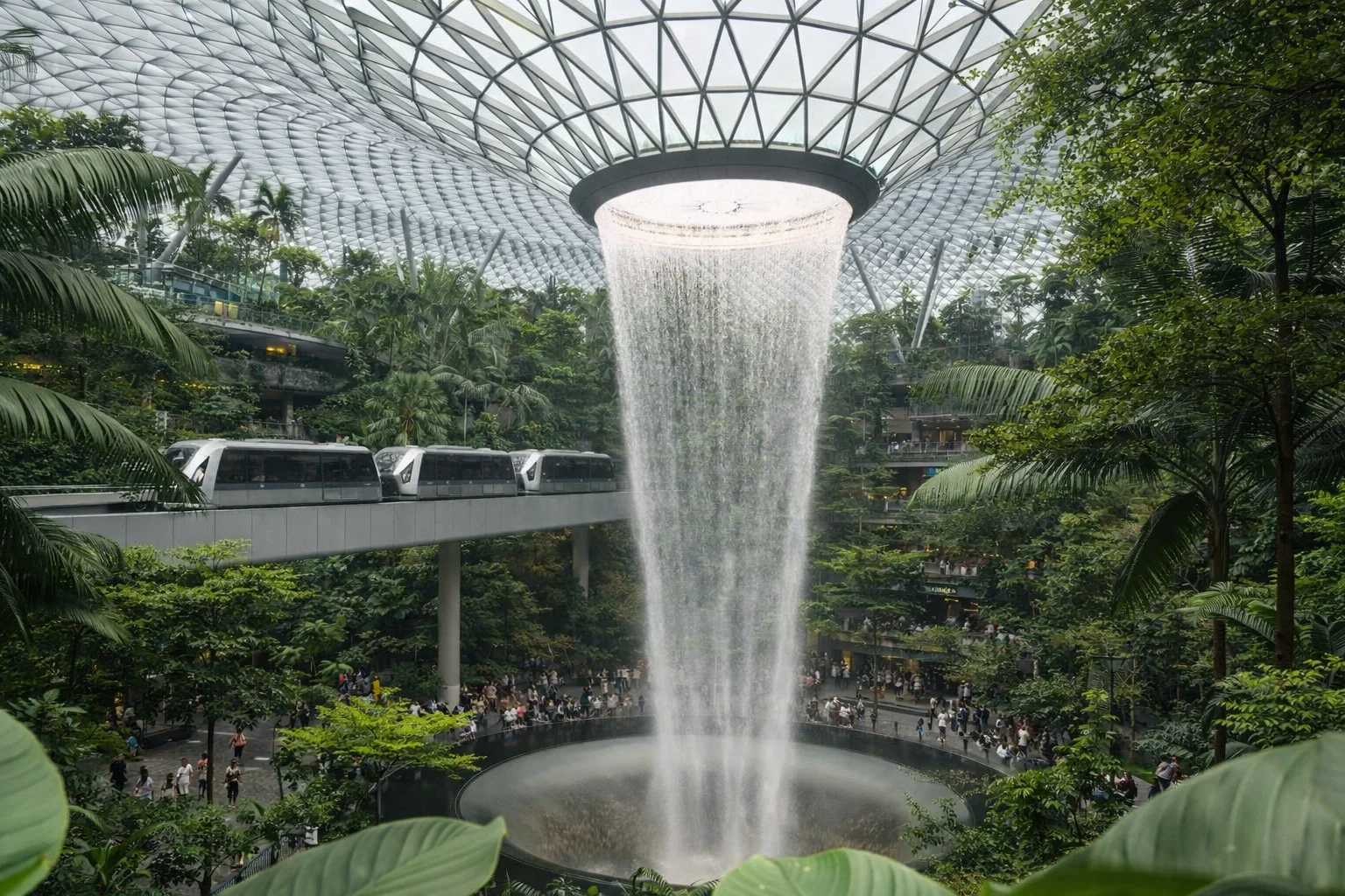 Jewel Changi во время тура в Сингапур из Пхукета